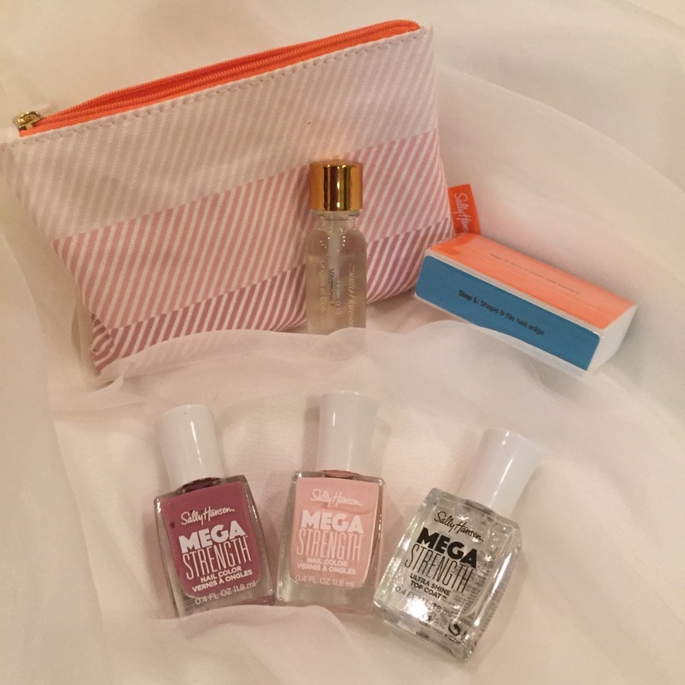Sally Hansen Soft & Subtle Mega Strength Nail Kit